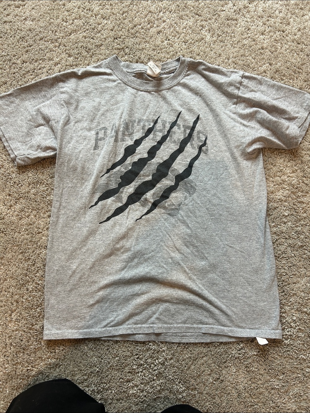 Discovery middle school tee L